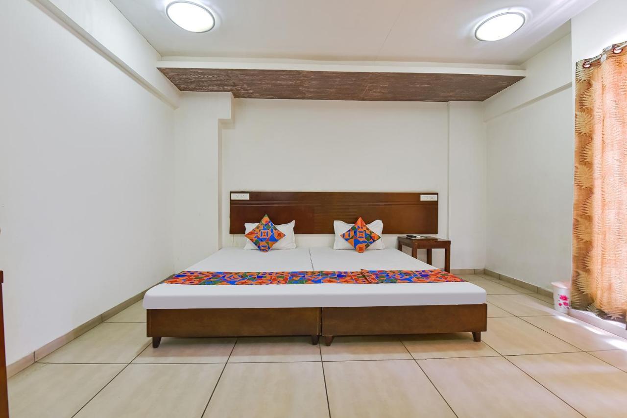 Fabhotel Gl Residency - Satellite アーメダバード エクステリア 写真