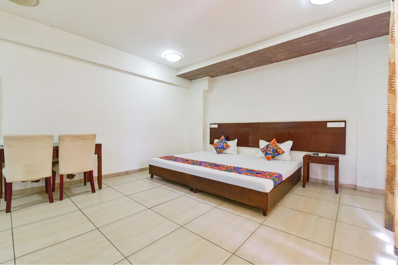 Fabhotel Gl Residency - Satellite アーメダバード エクステリア 写真