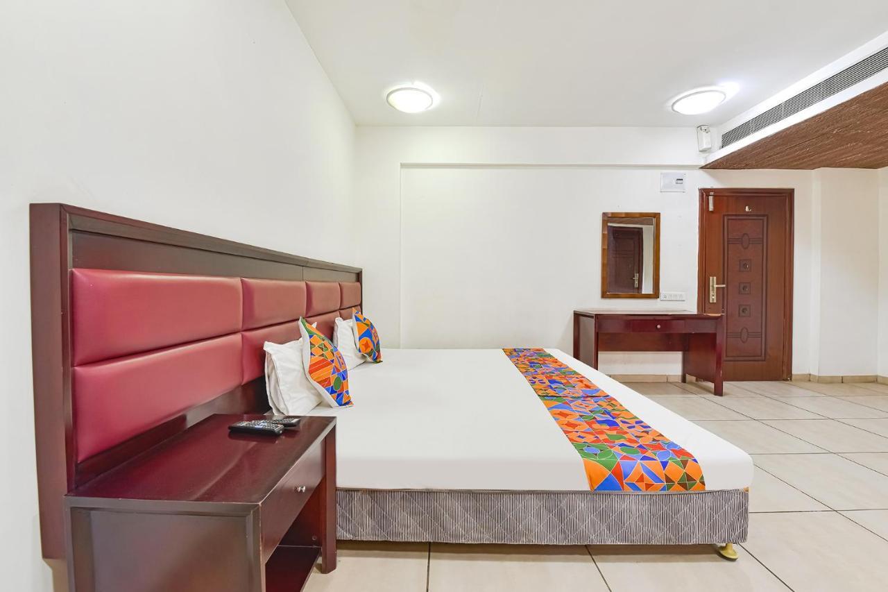 Fabhotel Gl Residency - Satellite アーメダバード エクステリア 写真